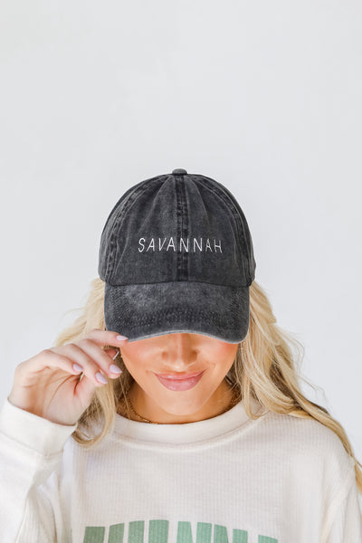 Savannah Embroidered Hat in black