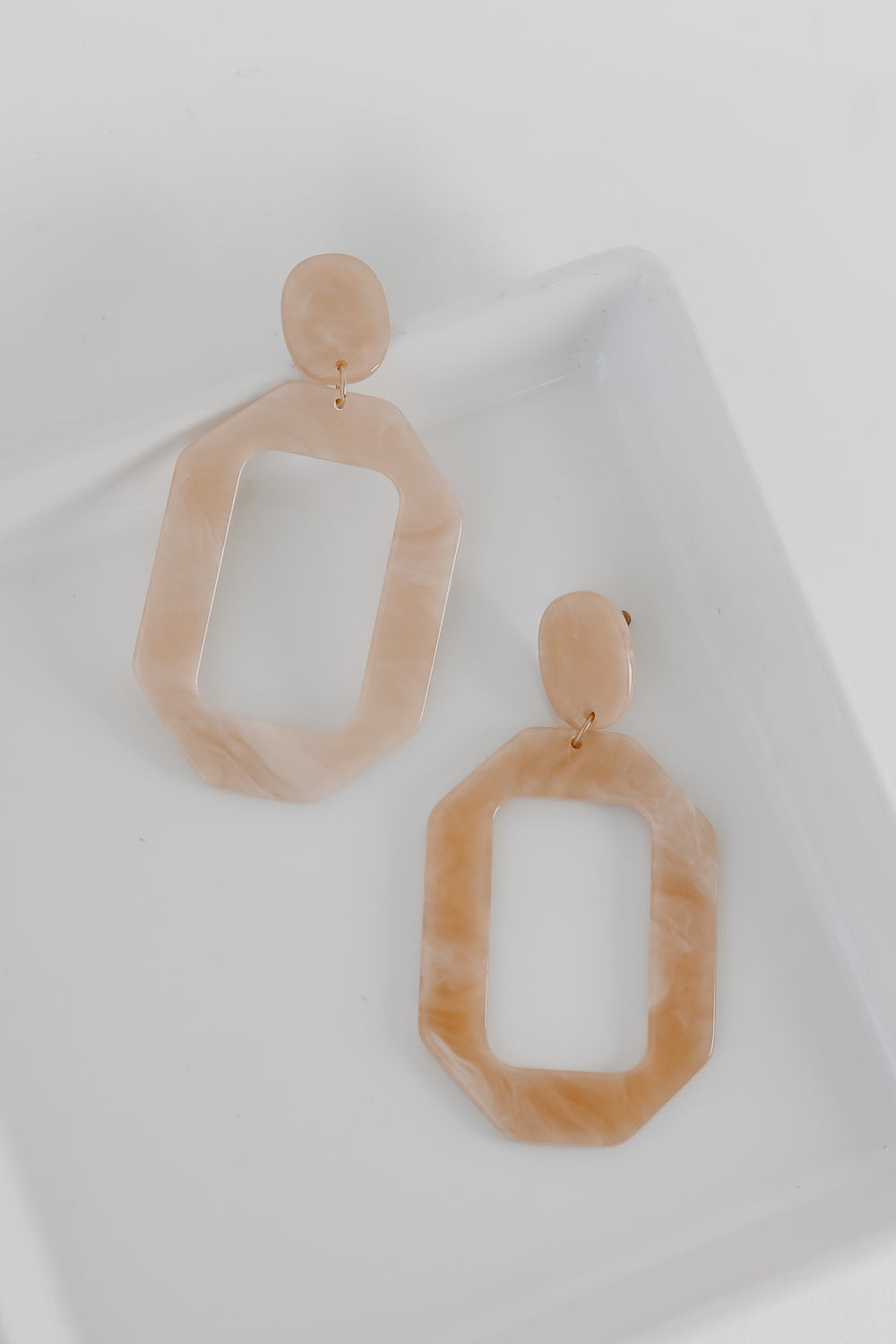 Acrylic Statement Earrings in natural