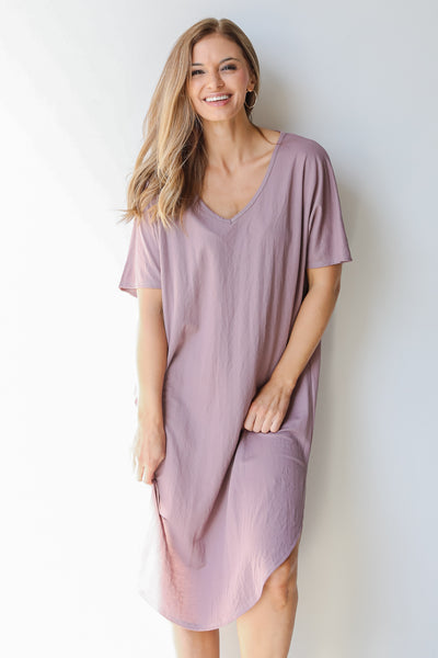 V-Neck Midi Dress in lavender on model