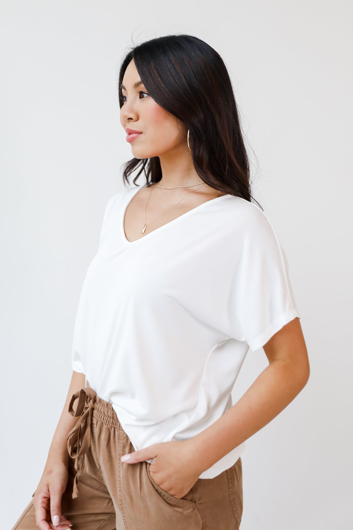 white Everyday Tee side view