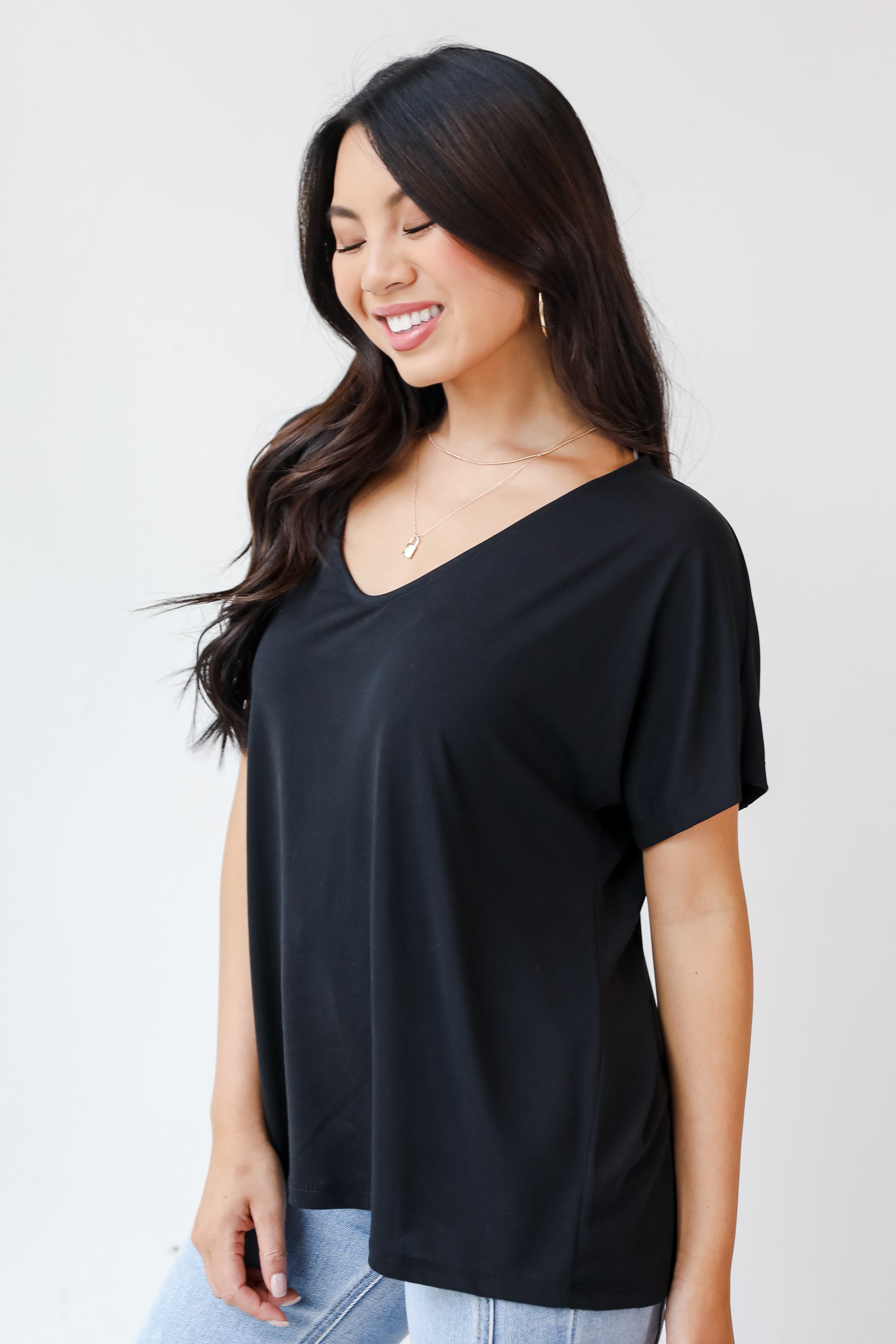 black Everyday Tee side view