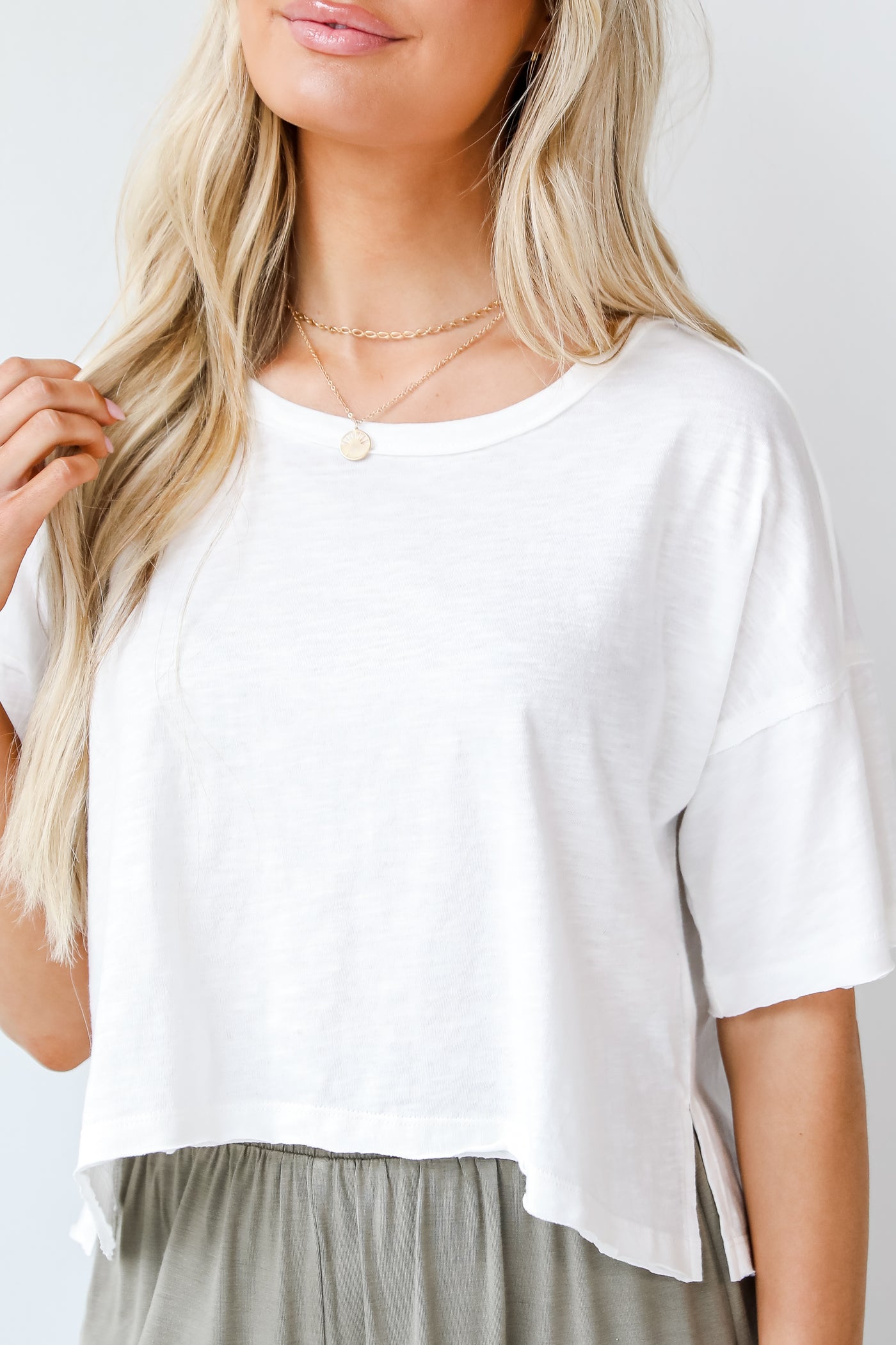 white Cropped Tee close up